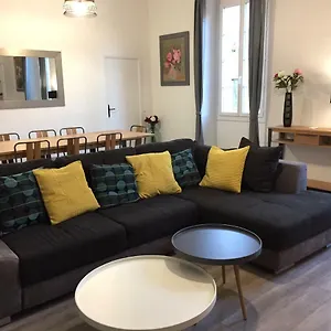  Appartement Port De France